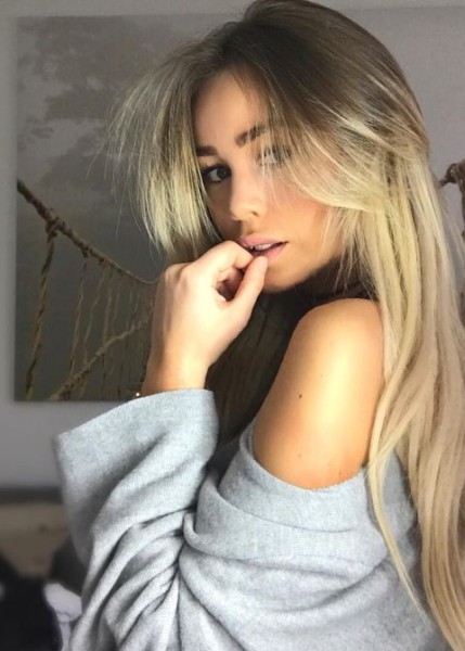 Проститутка Ария Ария