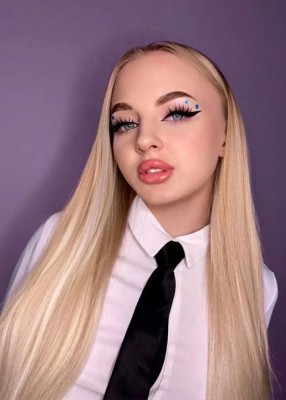 Проститутка Моника